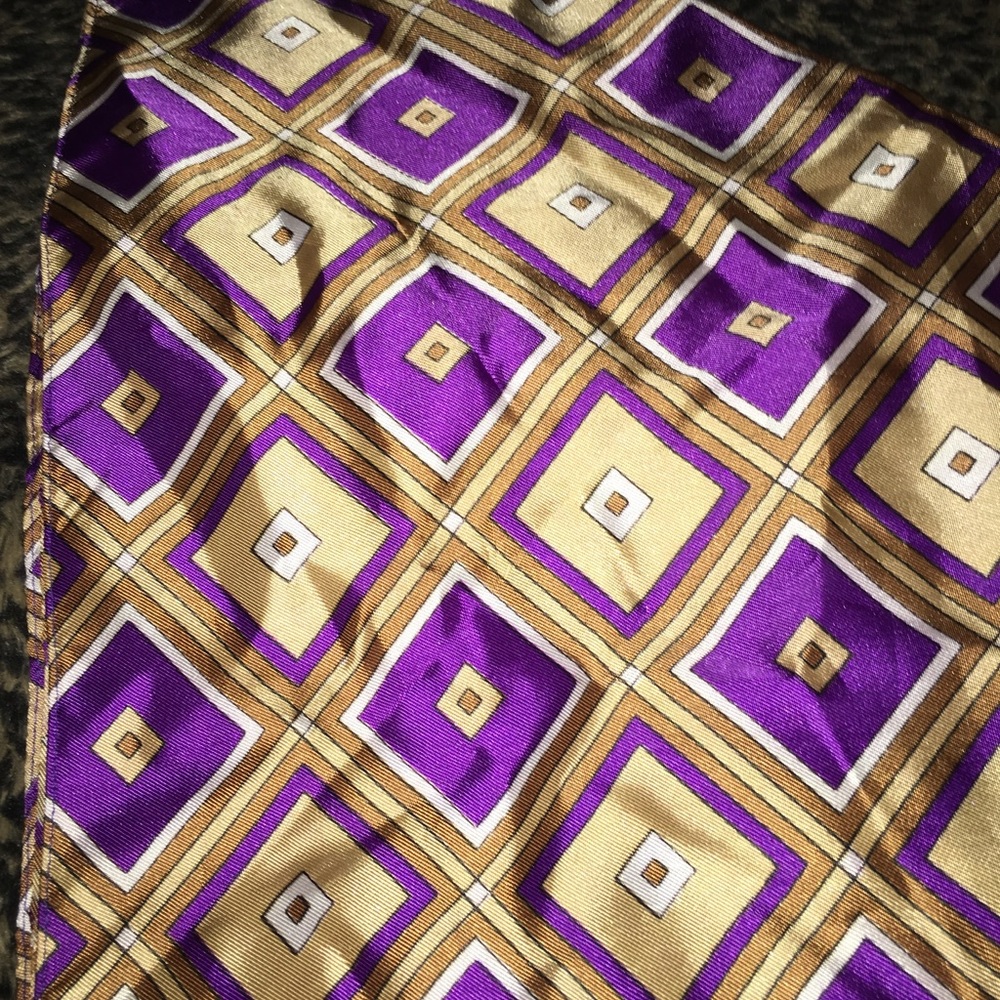 🤡Vintage Purple and Gold Silky Scarf🤡